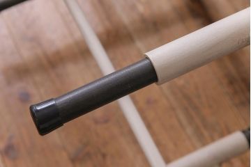 ラフジュ工房オリジナル アンティークペイントが魅力的な6脚格納スツール付きテーブル(ダイニングテーブル、作業台)(2)