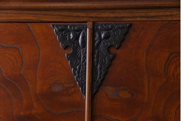 中古　ビンテージ岩谷堂　薄型　上質な和の空間づくりにおすすめなリメイク収納棚(戸棚、キャビネット、本棚、書棚、ブックケース、下駄箱)