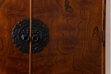 中古　ビンテージ岩谷堂　薄型　上質な和の空間づくりにおすすめなリメイク収納棚(戸棚、キャビネット、本棚、書棚、ブックケース、下駄箱)