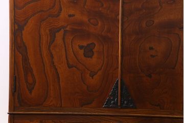 中古　ビンテージ岩谷堂　薄型　上質な和の空間づくりにおすすめなリメイク収納棚(戸棚、キャビネット、本棚、書棚、ブックケース、下駄箱)