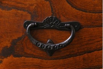 中古　ビンテージ岩谷堂　薄型　上質な和の空間づくりにおすすめなリメイク収納棚(戸棚、キャビネット、本棚、書棚、ブックケース、下駄箱)