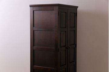 ビンテージ家具　美品　北海道民芸家具　小振り　落ち着きあるシックな佇まいのワードローブ
