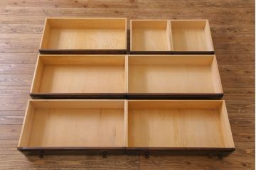 ビンテージ家具　美品　北海道民芸家具　落ち着きある上品な佇まいのチェスト(引き出し、収納棚)
