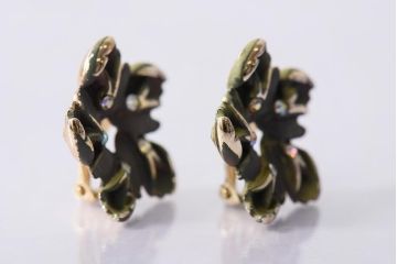 アンティーク雑貨　アメリカビンテージ　BSK　個性的なデザインが目を引くイヤリング(アクセサリー)