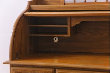 中古　Riverside　Furniture社　アンティーク風のクラシカルデザインが魅力のロールトップデスク(ワークデスク、在宅ワーク、在宅用、両袖机)
