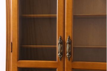 中古　横浜ダニエル(daniel)　A-208　エレガントな佇まいが魅力のブックケース(本箱、収納棚、キャビネット)(定価約50万円)