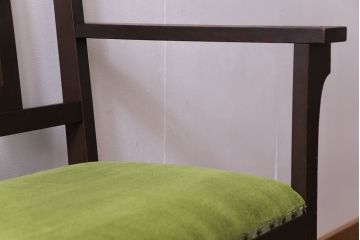 アンティーク家具　大正ロマン　ナラ材　直線的なデザインがモダンな印象の小振りな2人掛けソファ(ソファベンチ、長椅子)