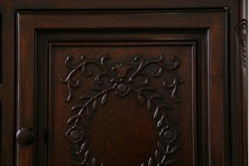 中古美品　カリン材　高級品　上品な雰囲気漂う飾り棚(収納棚、花梨材)(定価約120万円)(R-031832)