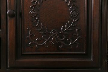 中古美品　カリン材　高級品　上品な雰囲気漂う飾り棚(収納棚、花梨材)(定価約120万円)(R-031832)