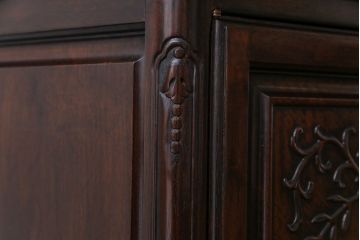 中古美品　カリン材　高級品　上品な雰囲気漂う飾り棚(収納棚、花梨材)(定価約120万円)(R-031832)