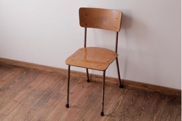 ヴィンテージ家具　イギリスビンテージ　素朴で懐かしさのあるスクールチェア(ワークチェア)(3)