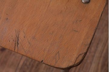 ヴィンテージ家具　イギリスビンテージ　シンプルな作りが取り入れやすいスクールチェア(ワークチェア)(1)
