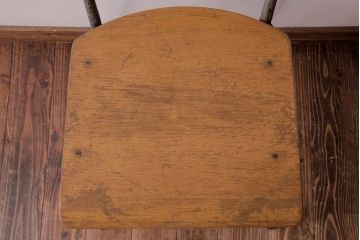 ヴィンテージ家具　イギリスビンテージ　シンプルな作りが取り入れやすいスクールチェア(ワークチェア)(3)