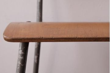 ヴィンテージ家具　イギリスビンテージ　シンプルな作りが取り入れやすいスクールチェア(ワークチェア)