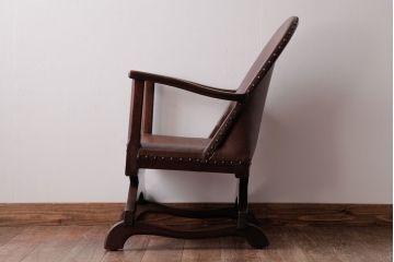 ヴィンテージ家具　フランスビンテージ　レザーが格好いいアームチェア(1人掛けソファ、椅子)