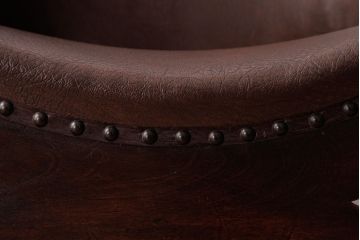 ヴィンテージ家具　フランスビンテージ　レザーが格好いいアームチェア(1人掛けソファ、椅子)