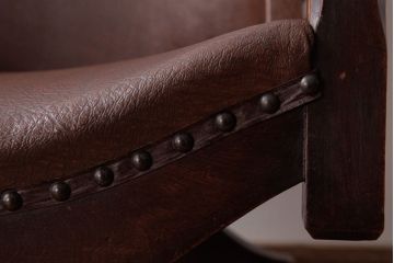 ヴィンテージ家具　フランスビンテージ　レザーが格好いいアームチェア(1人掛けソファ、椅子)