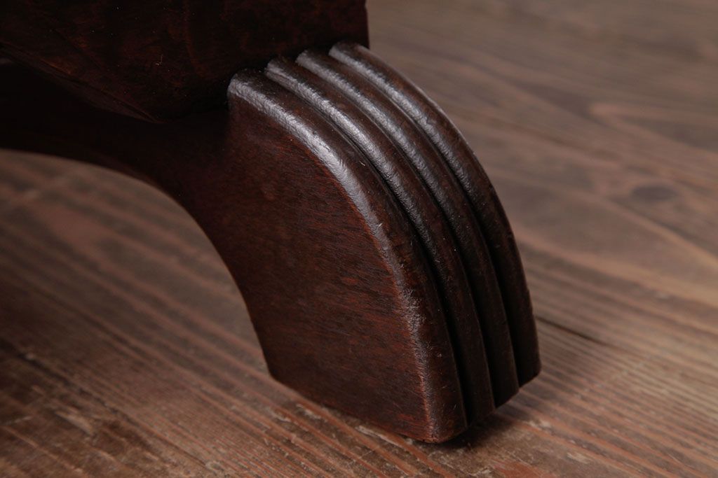 ヴィンテージ家具　フランスビンテージ　レザーが格好いいアームチェア(1人掛けソファ、椅子)