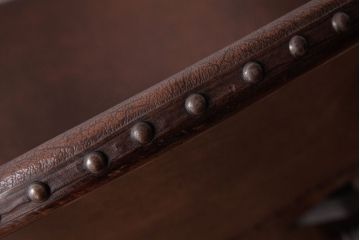 ヴィンテージ家具　フランスビンテージ　レザーが格好いいアームチェア(1人掛けソファ、椅子)