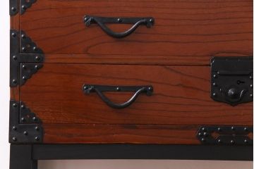 アンティーク家具　和製アンティーク　総桐材　脚付き　個性が光る刀箪笥リメイクサイドボード(リビングボード、チェスト、桐箪笥、桐たんす)