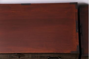 アンティーク家具　和製アンティーク　黒漆塗りがモダンで格好いい庄内箪笥(重ね箪笥、チェスト、ローボード)