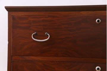 アンティーク家具　鉄脚付リメイク　漆塗り　銀色の取っ手が映える箪笥ローチェスト2段(ローボード、リビングボード、引き出し)