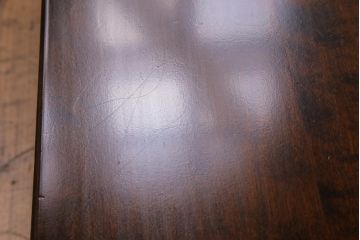 中古　北海道民芸家具　深みのある質感と作りの良さが魅力のローテーブル(座卓、リビングテーブル)(1)
