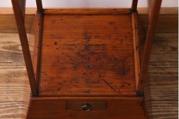 アンティーク雑貨　和製アンティーク　品のある和の風情が感じられる行灯(照明、スタンド)