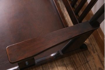 中古　北海道民芸家具　HM692 シックな色合いが上品な片肘付き座椅子(1)