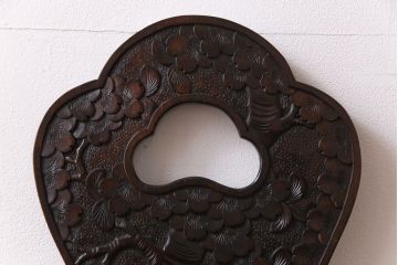 中古　伝統工芸　華やかさが際立つ軽井沢彫りのダイニングチェア(2)