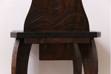 中古　伝統工芸　軽井沢彫り 華やかさが際立つダイニングチェア(2)