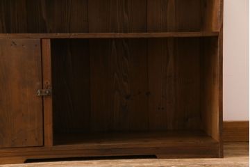 アンティーク家具　和製アンティーク　杉無垢材　素朴な木味が魅力的なオープンラック(飾り棚、本棚)