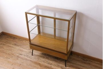 レトロ家具　昭和中期　ナラ材　レトロな雰囲気が味のあるガラスケース(陳列棚、飾り棚)