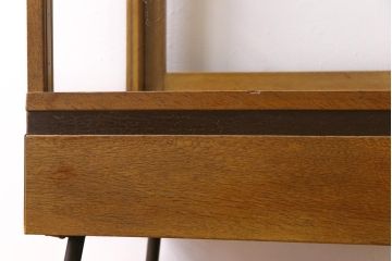 レトロ家具　昭和中期　ナラ材　レトロな雰囲気が味のあるガラスケース(陳列棚、飾り棚)