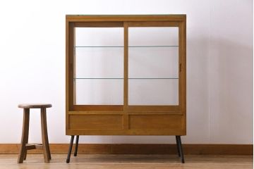 レトロ家具　昭和中期　ナラ材　レトロな雰囲気が味のあるガラスケース(陳列棚、飾り棚)