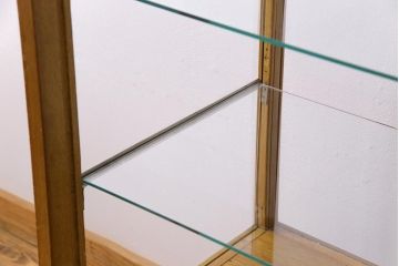 レトロ家具　昭和中期　ナラ材　レトロな雰囲気が味のあるガラスケース(陳列棚、飾り棚)