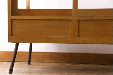 レトロ家具　昭和中期　ナラ材　レトロな雰囲気が味のあるガラスケース(陳列棚、飾り棚)