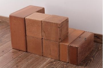 アンティーク雑貨　昭和レトロ　大きな積み木セット【四角形/7ヶ組】(飾り台、花台、ディスプレイ雑貨)