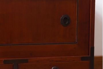 アンティーク家具　昭和初期　ヒノキ材　和の趣き溢れる上品な箪笥ローボード(収納棚、引き出し、リビングボード)