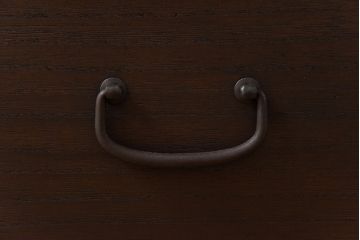 レトロ家具　昭和中期　桐材　レトロで素朴な箪笥ローチェスト(衣装箪笥、引き出し、桐箪笥、桐たんす)(1)