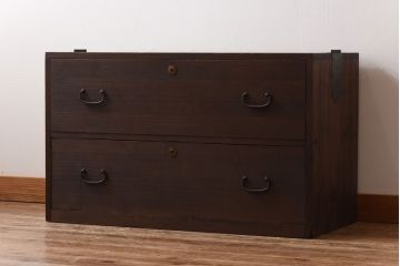 レトロ家具　昭和中期　桐材　レトロで素朴な箪笥ローチェスト(衣装箪笥、引き出し、桐箪笥、桐たんす)(1)