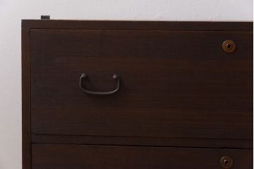 レトロ家具　昭和中期　桐材　レトロで素朴な箪笥ローチェスト(衣装箪笥、引き出し、桐箪笥、桐たんす)(1)