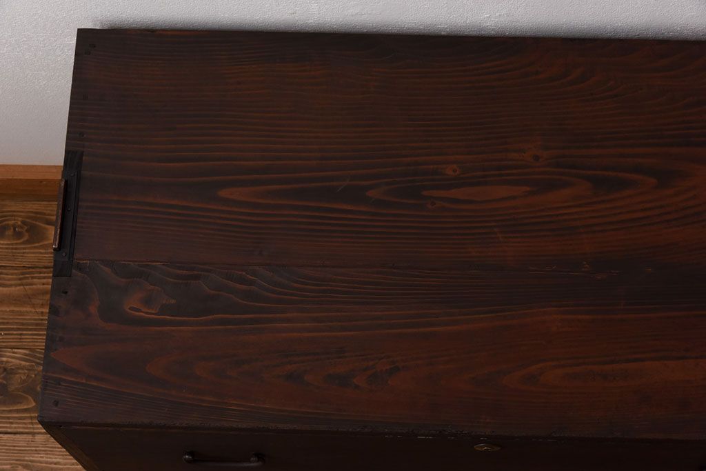 レトロ家具　昭和中期　桐材　レトロで素朴な箪笥ローチェスト(衣装箪笥、引き出し、桐箪笥、桐たんす)(2)