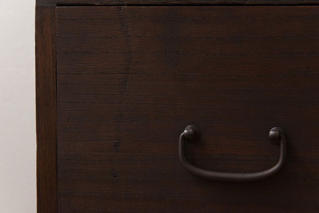 レトロ家具　昭和中期　桐材　レトロで素朴な箪笥ローチェスト(衣装箪笥、引き出し、桐箪笥、桐たんす)(2)