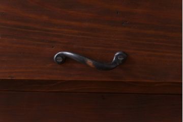 アンティーク家具　リメイク品　前面松材　古材の風合いが味わい深いパタパタ扉のキャビネット(戸棚、下駄箱、収納棚)(1)