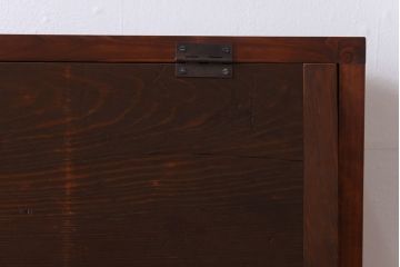 アンティーク家具　リメイク品　前面松材　古材の風合いが味わい深いパタパタ扉のキャビネット(戸棚、下駄箱、収納棚)(2)