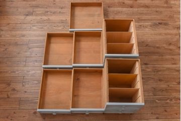 ペイント家具　パイン材　淡いペイントが愛らしいフランスアンティークのドロワー付きデスク(ワークデスク、在宅ワーク、在宅用、作業台、両袖机)