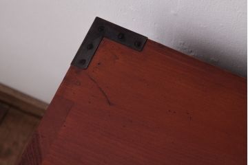 アンティーク家具　昭和初期　ヒノキ材　上品な雰囲気あふれる箪笥ローボード(チェスト、リビングボード、衣装箪笥)