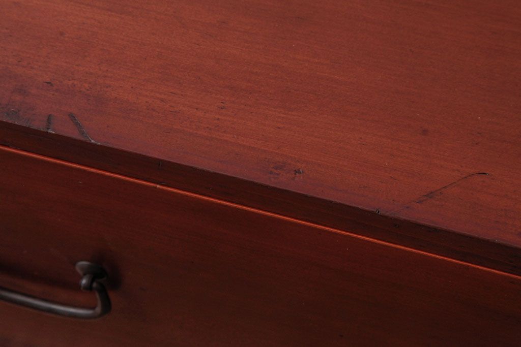 アンティーク家具　昭和初期　ヒノキ材　上品な雰囲気あふれる箪笥ローボード(チェスト、リビングボード、衣装箪笥)