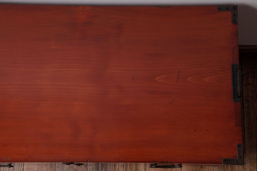 アンティーク家具　昭和初期　ヒノキ材　上品な雰囲気あふれる箪笥ローボード(チェスト、リビングボード、衣装箪笥)